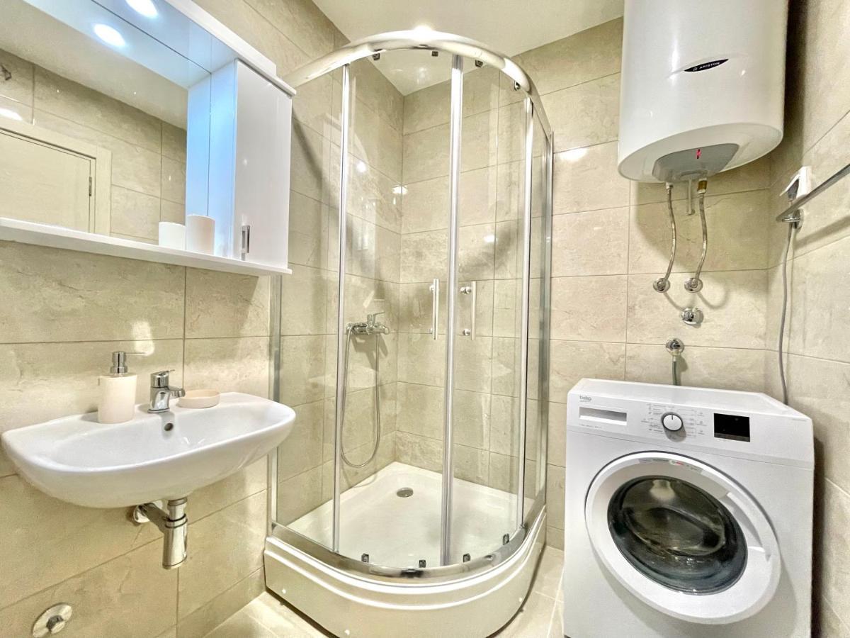 Azure Apartments Будва Екстериор снимка