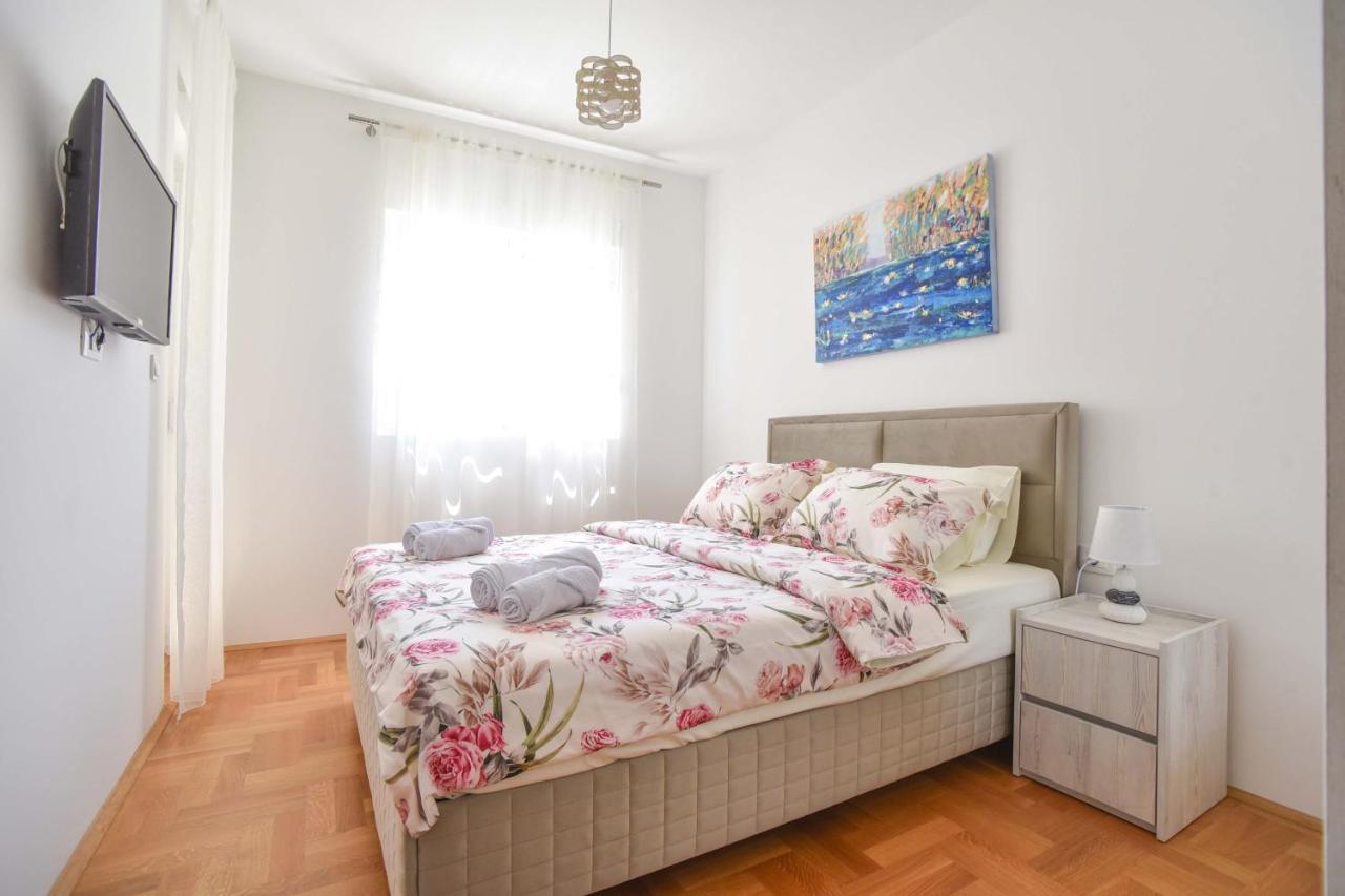 Azure Apartments Будва Екстериор снимка