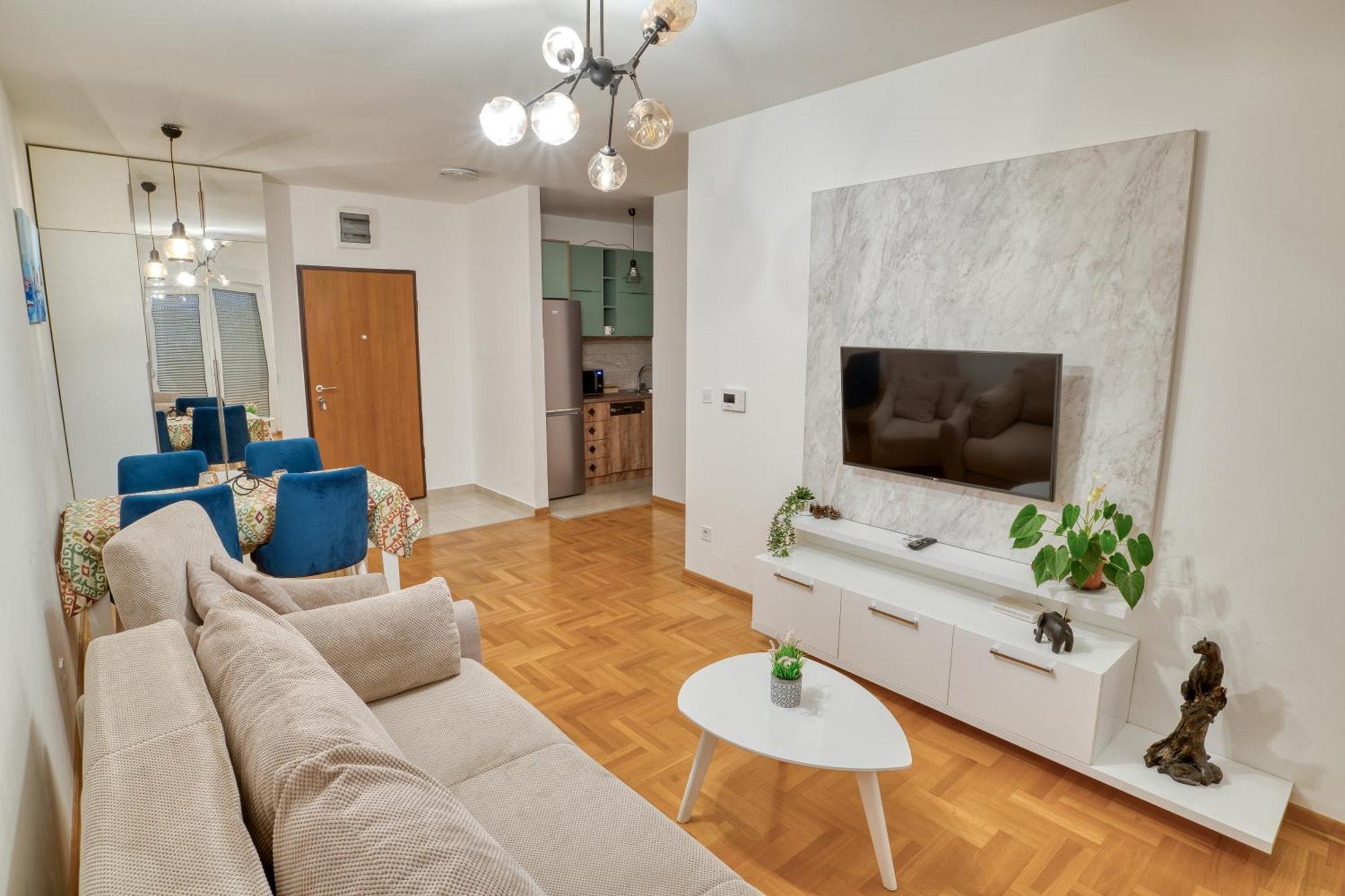 Azure Apartments Будва Екстериор снимка
