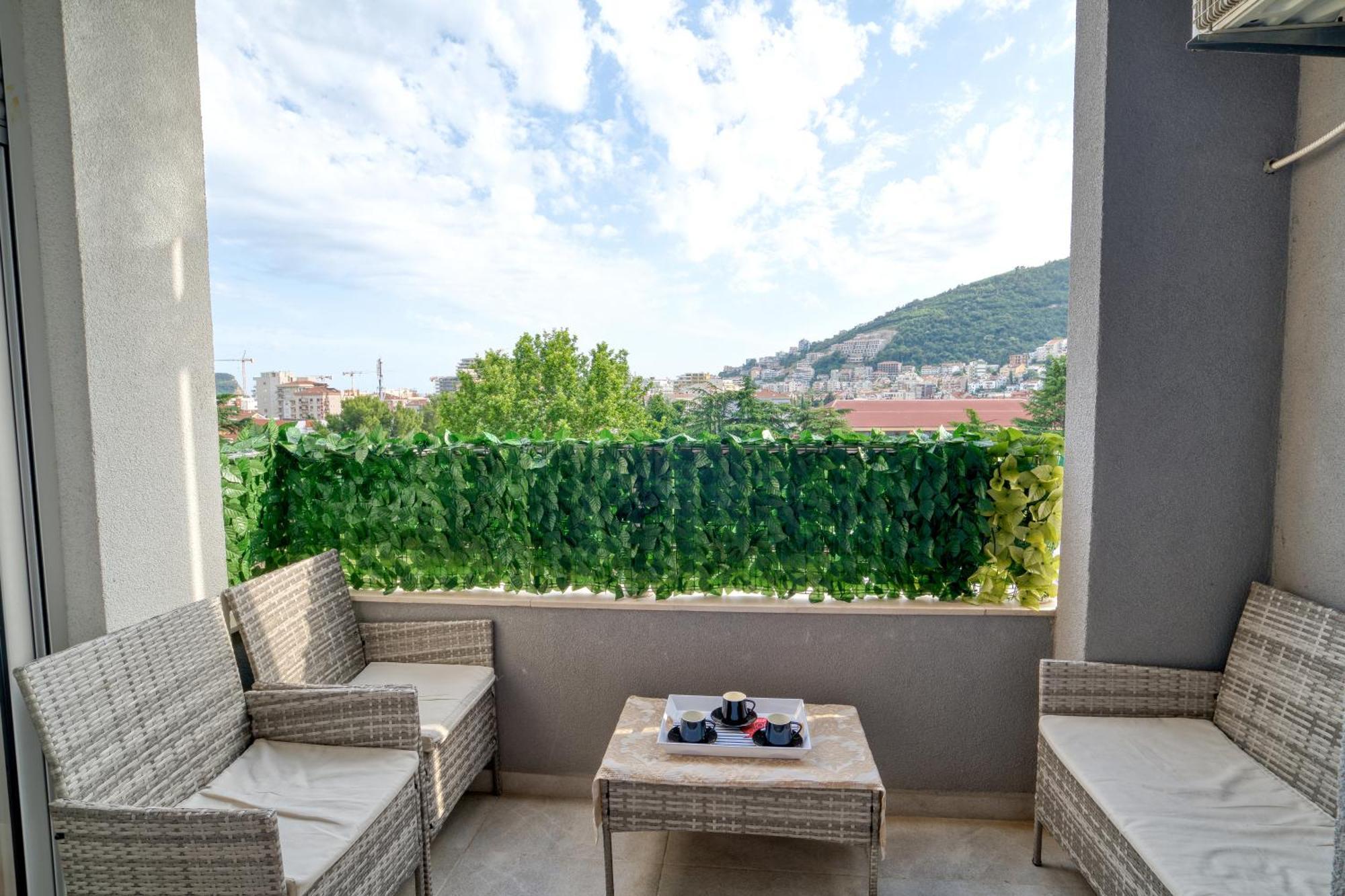Azure Apartments Будва Екстериор снимка